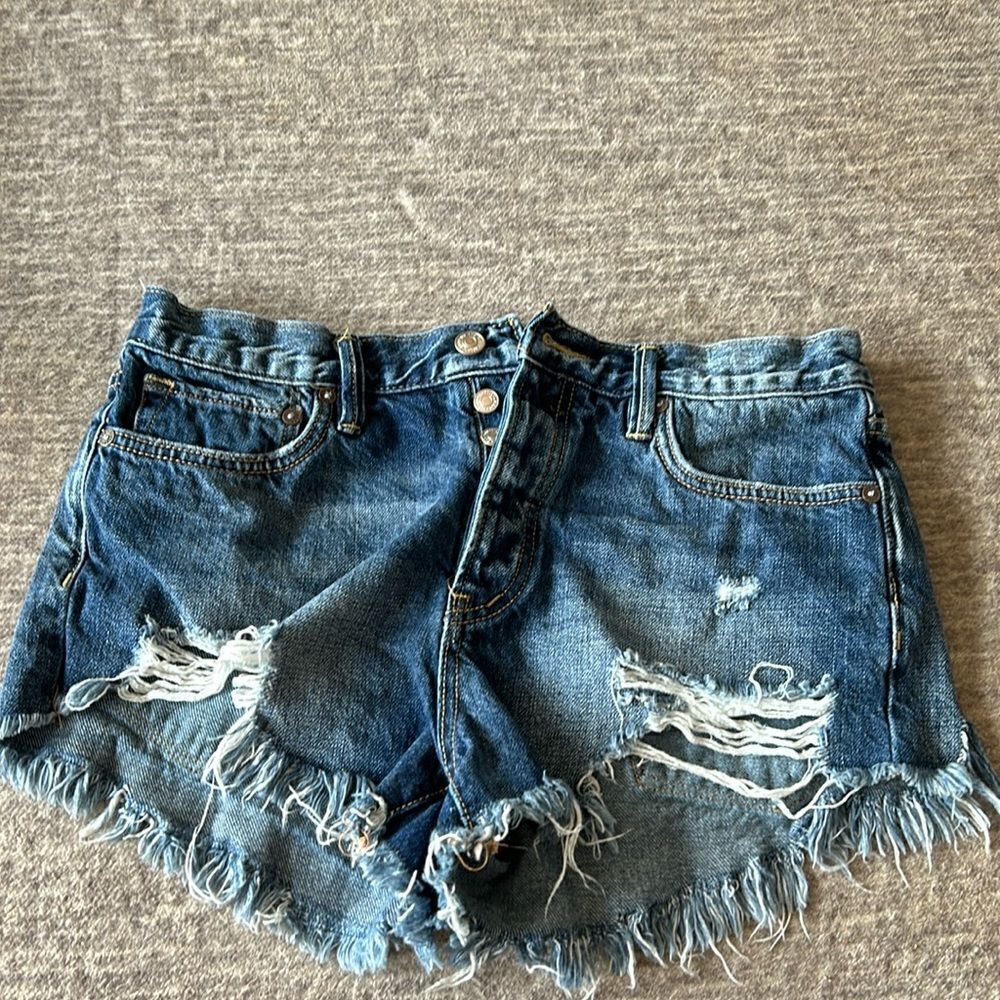 We the free shorts- Size 27